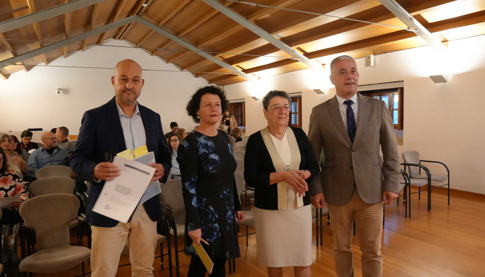 Presentación de informe del CCG sobre servicios de normalización lingüística