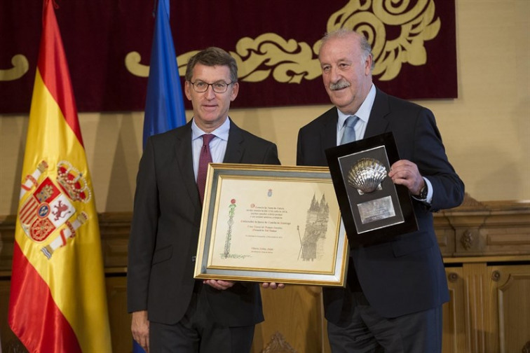 Del Bosque recibe o título de Embaixador de Honra do Camiño