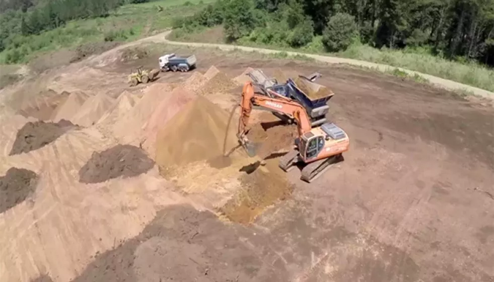 Explotación de cuarzo a cielo abierto por Erimsa en Galicia