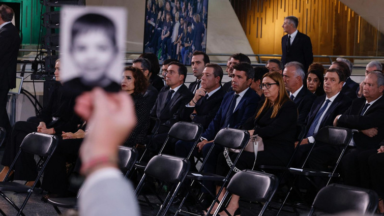 El español piensa bien, pero tarde