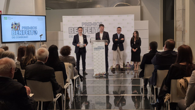 Gadis, Santos y Xenera, galardonadas en los premios Benfeito de la Unión de Consumidores de Galicia