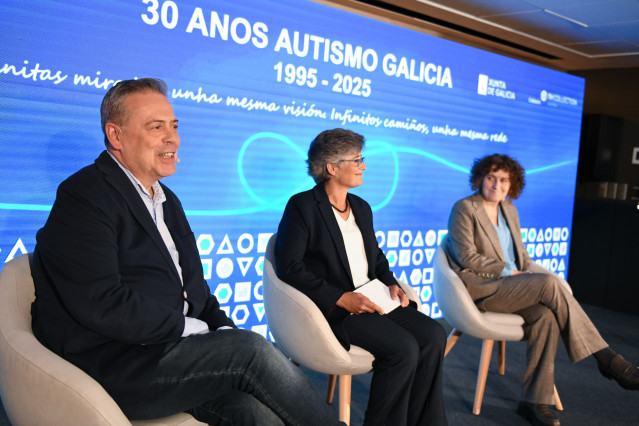 El conselleiro de Sanidade, Antonio Gómez Caamaño, en el acto conmemorativo del 30 aniversario de la Federación Autismo Galicia