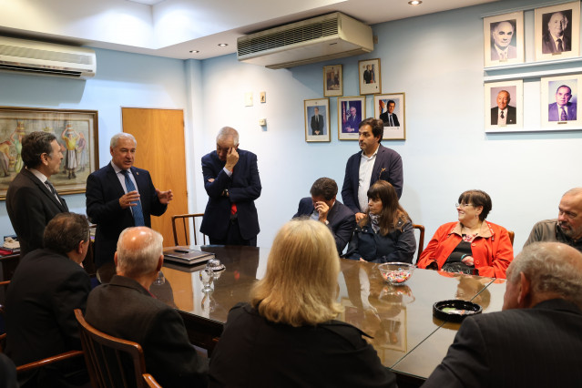 El presidente de la Diputación de Lugo, José Tomé Roca, durante visita al Centro de Galicia en Buenos Aires.