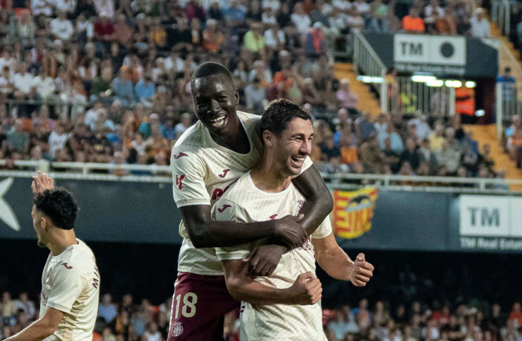 ¿Es que no hay sitio para Santi Comesaña en la Selección? Las cifras del gallego, dignas de 'La Roja'