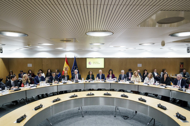 Archivo - Reunión del Consejo de Política Fiscal y Financiera (CPFF), en la sede del Ministerio, a 26 de febrero de 2025, en Madrid (España). El Gobierno central y las comunidades autónomas se han reunido para tratar la propuesta del Ministerio de Haciend