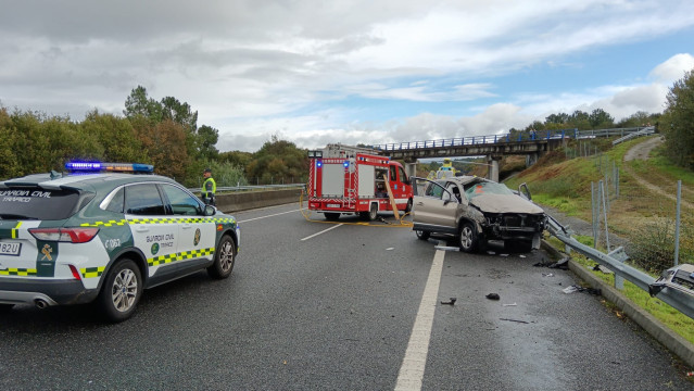 Salida de vía en A Merca (Ourense), a 16 de noviembre de 2025.
