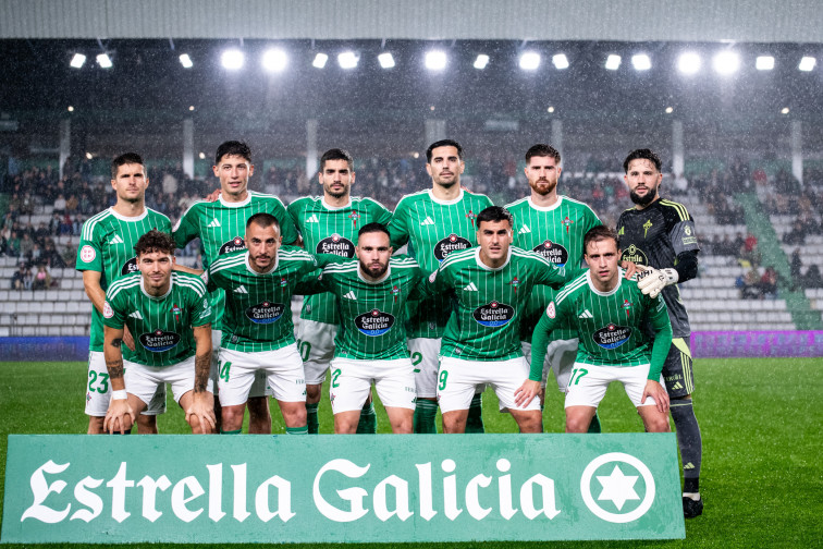 Ignacio Rivera y Tino Fernández se rascan el bolsillo y empiezan a construir la primera casa del Racing de Ferrol