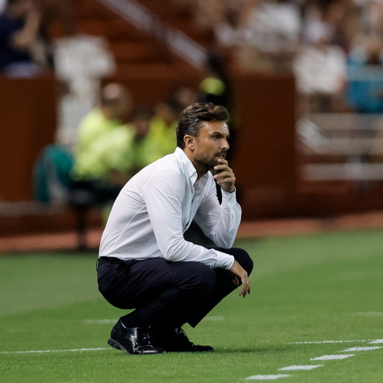 El Málaga mantiene en la recámara a Rubén Albés, el 'Señor Lobo' de la Segunda División