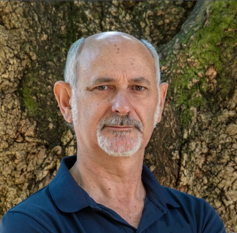 Pedro Alonso: “Es necesario un referéndum sobre el eucalipto”