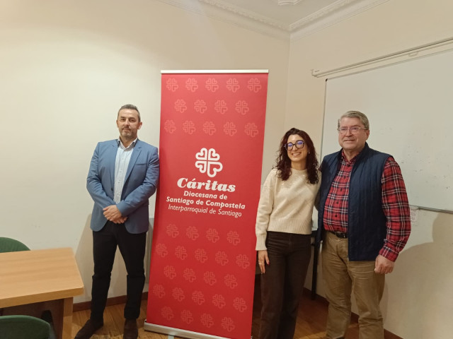 Presentación de la campaña de recogida de juguetes de Cáritas Santiago