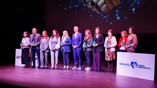 Galardonados en la V edición de los Premios Ennova Health 2025 de Diario Médico y Correo Farmacéutico en la categoría de Transformación Digital.