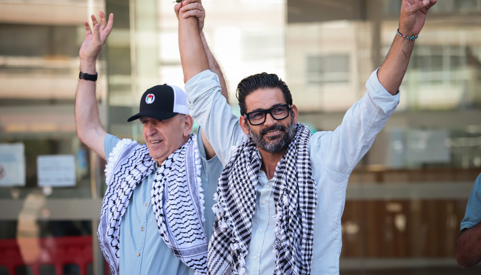 Archivo - El hostelero, Samir Slim (d), a su salida del Juzgado de Instrucción número 4 de Vigo, a 29 de julio de 2025, en Vigo, Pontevedra, Galicia (España).