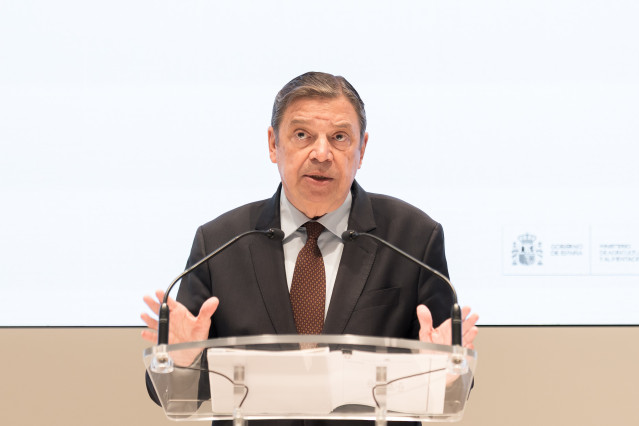 El ministro de Agricultura, Pesca y Alimentación, Luis Planas, ofrece una rueda de prensa.