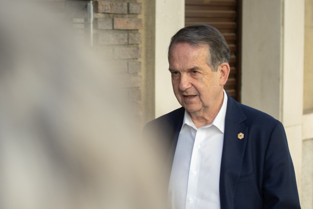 Archivo - El alcalde de Vigo y miembro de la Ejecutiva del PSOE, Abel Caballero, llega a la reunión de la Comisión Ejecutiva Federal del PSOE, en la sede federal del PSOE en la calle Ferraz, a 16 de junio de 2025, en Madrid (España).