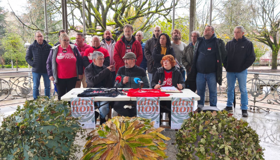 Rueda de prensa para avanzar la manifestación contra Altri del 14 de diciembre.
