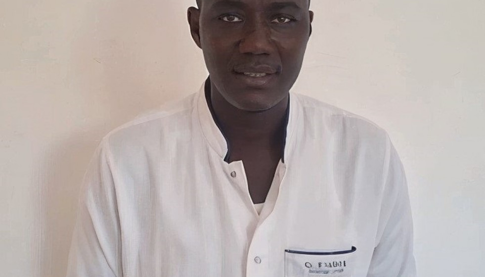 Gade Ngom, supervisor del Servicio de Nefrología y Hemodiálisis del Centro Hospitalario Regional de Thiès (Senegal).