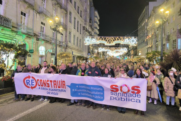 Manifestación en Vigo conovocada por la plataforma SOS Sanidade Pública.