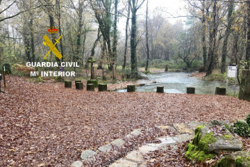 Corte en el Camino Portugués ante la crecida del río.