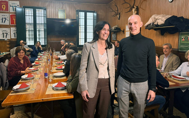 La secretaria xeral del PPdeG, Paula Prado, durante la comida de Navidad del PP de Curtis.