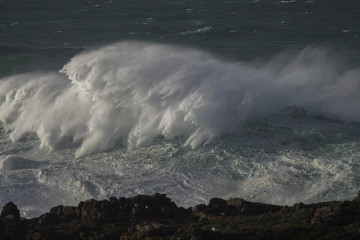Estado del mar en A Coruña debido al temporal por el que se ha activado la alerta naranja, a 3 de diciembre de 2025, en A Coruña, Galicia (España).