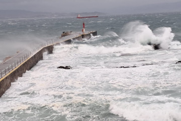 El temporal desde Ons en una foto de Pamiña Acuña enviada a O Tempo da CRTVG