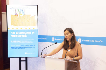 Archivo - La alcaldesa de A Coruña, Inés Rey, en rueda de prensa