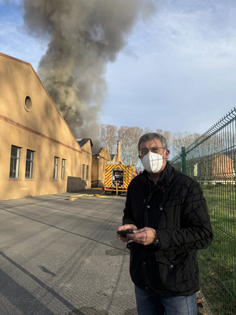 Incendio en una nave industrial de Cedie O Barco, la segunda vez en tres años