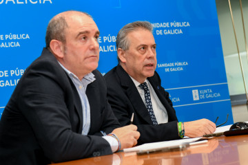 O conselleiro de Sanidade, Antonio Gómez Caamaño, xunto co director xeral de Asistencia Sanitaria do Servizo Galego de Saúde, Alfredo Silva