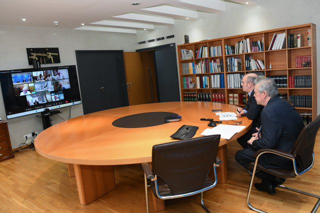 El conselleiro de Sanidade, Antonio Gómez Caamaño, en reunión con áreas sanitarias