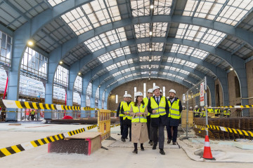 Visita de autoridades a la futura estación intermodal de A Coruña