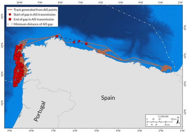 Más de 100 pesqueros con puertos base en Galicia navegaron en 2024 con sus sistemas de geolocalización apagados.