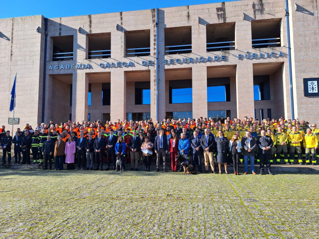 Acto de entrega de las medallas al mérito y los distintivos de permanencia de Protección Civil correspondientes al año 2025
