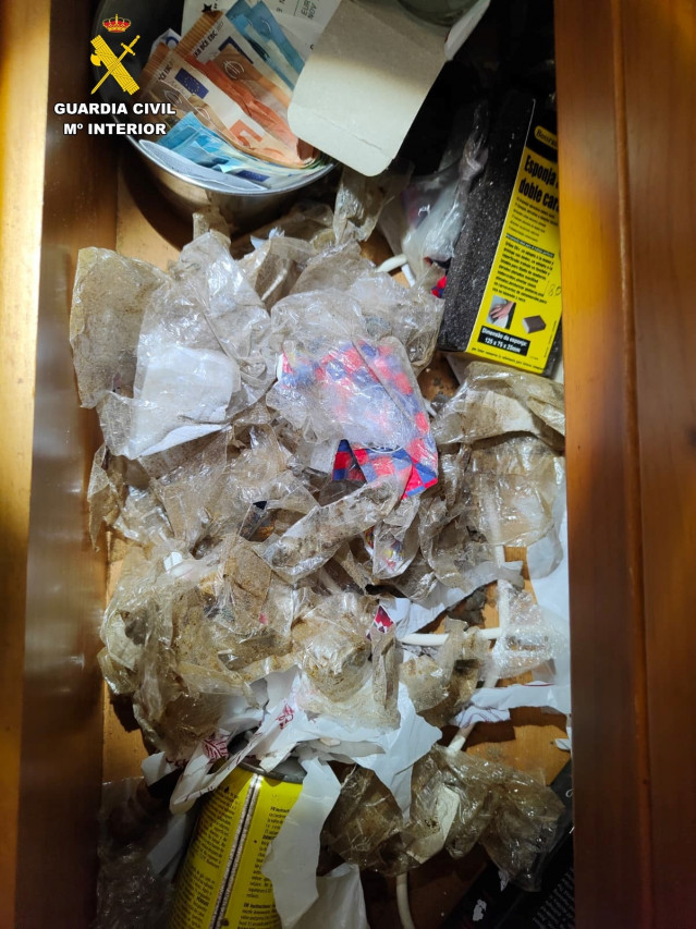 Imagen del contenido hallado en la vivienda