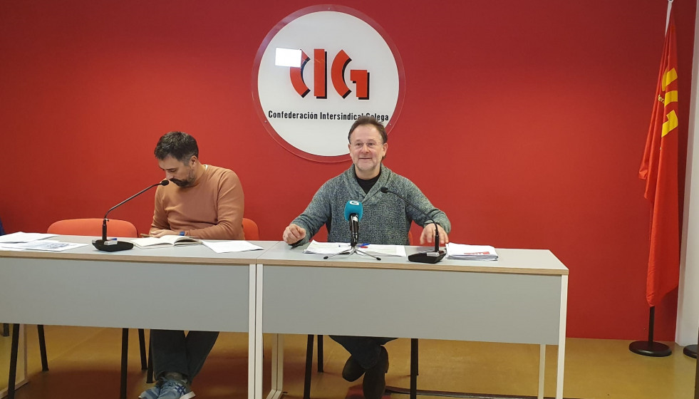 Paulo Carril y Franciso González Sío, en la rueda de prensa organizada por la CIG.