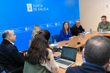 La conselleira do Mar, Marta Villaverde, ha presidido este lunes la primera reunión del órgano encargado de redactar el novo Plan Camgal.