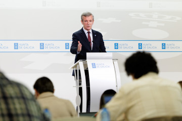 El presidente de la Xunta, Alfonso Rueda, comparece ante los medios.
