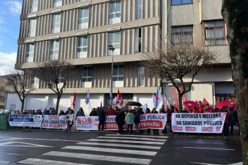 Portesta de SOS Sanidade Pública ante el Parlamento de Galicia.