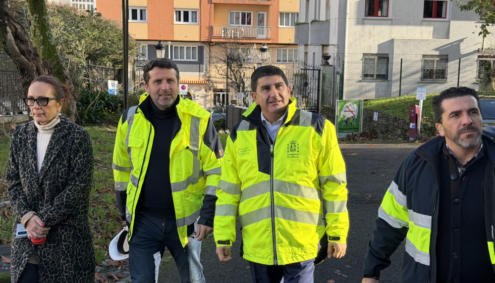 El delegado del Gobierno en Galicia, Pedro Blanco, visita Boiro