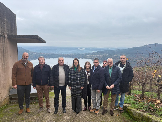 La conselleira do Medio Rural, María José Gómez, visita la bodega Eduardo Rodríguez e Luz Cánovas