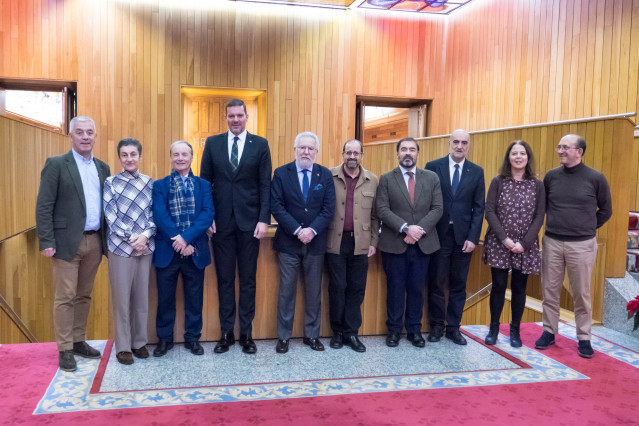 El conselleiro de Cultura, Lingua e Xuventude, José López Campos, en el Parlamento de Galicia.