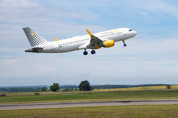 Archivo - Vuelo de Vueling