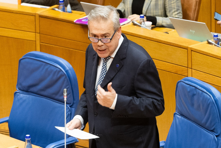 Sanidade destina casi tres millones de euros en material sanitario