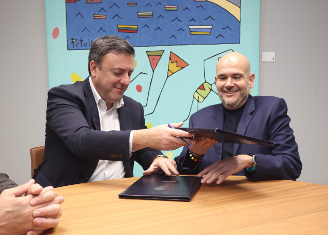 El presidente de la Diputación de A Coruña, Valentín González Formoso, y el de COGAMI, Anxo Queiruga, firman un convenio de colaboración para cofinanciar el proyecto de servicio de intermediación laboral dirigido a las personas con discapacidad.