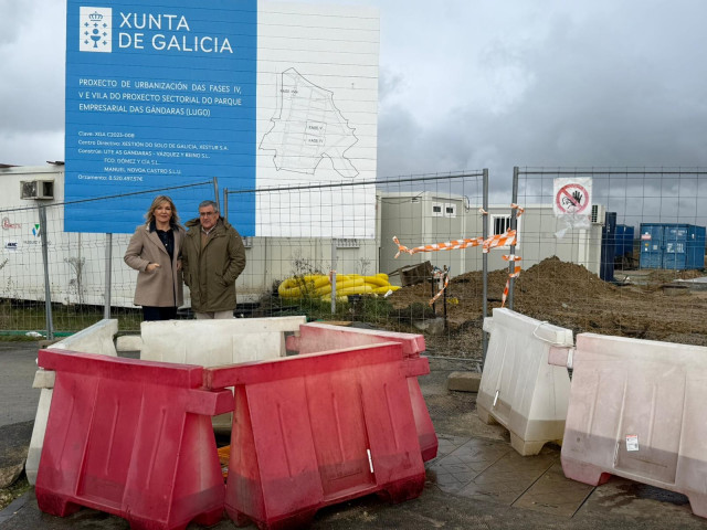 Los diputados del Grupo Popular Cristina Sanz y José Manuel Mato visitan el polígono de As Gándaras de Lugo