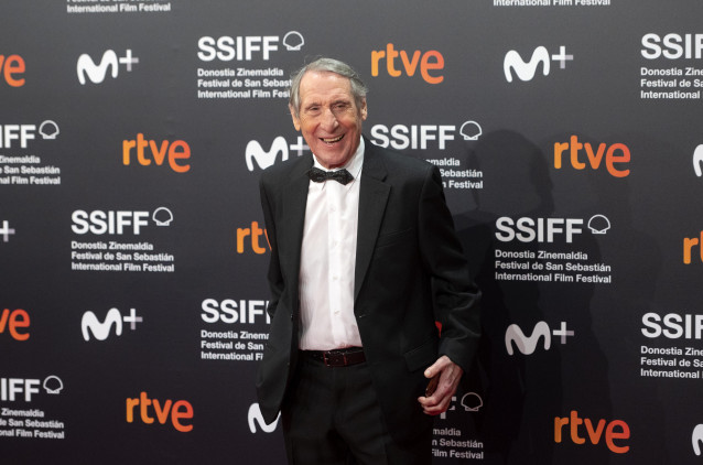 Archivo - (Foto de ARCHIVO)  El actor Celso Bugallo posa durante la premiere de la película ‘El buen patrón’, a 21 de septiembre de 2021, en el Kursaal, San Sebastián, País Vasco (España).