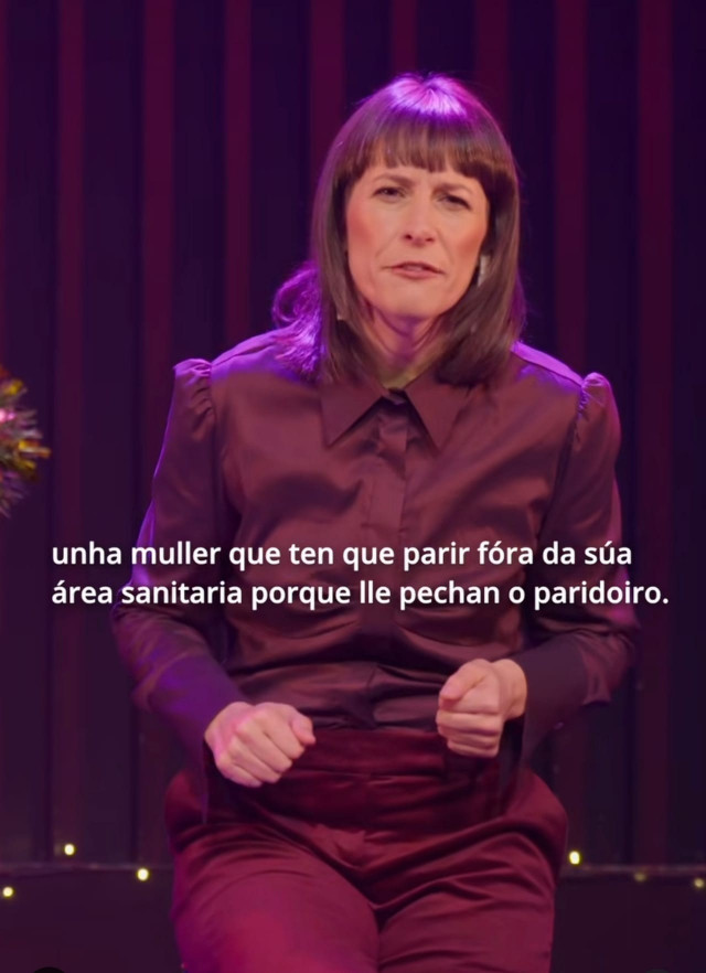 La líder del BNG, Ana Pontón, felicita las fiestas con un video en el que se convierte en monologuista