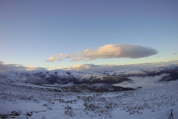 Nieve la mañana del 24 de diciembre en una foto de Meteogalicia tomada desde la estación de Carballeda de Valdeorras