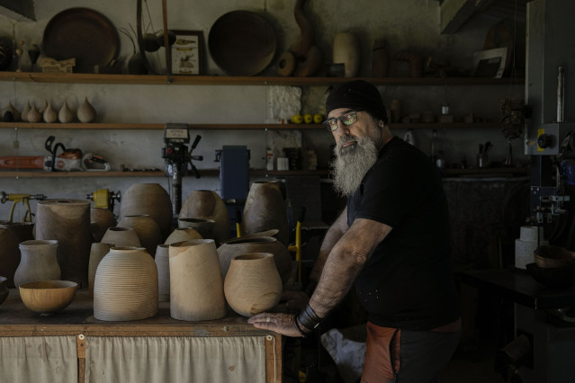 Aitor Martínez, ganador del Premio Nacional de Artesanía