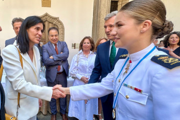 La secretaria general del PPdeG, Paula Prado, junto a la princesa Leonor
