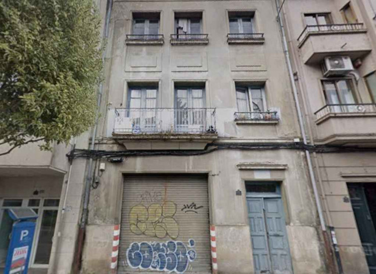 Aparece un muerto en un edificio semiabandonado de Sáez Díez, en el centro de Ourense, el día de Navidad